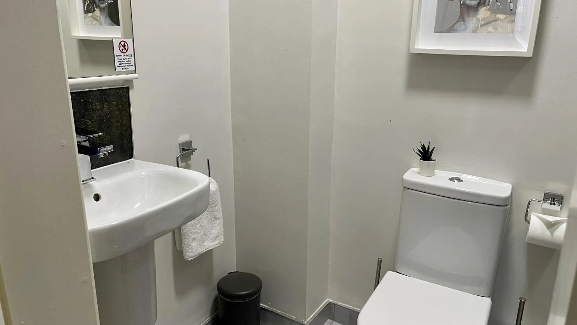 Titanic Guest Boutique, 4-Star Accommodation Belfast Apartment